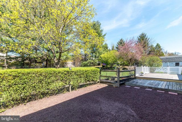 105 BIRCHWOOD DR, Chalfont, PA 18914