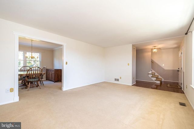 105 BIRCHWOOD DR, Chalfont, PA 18914
