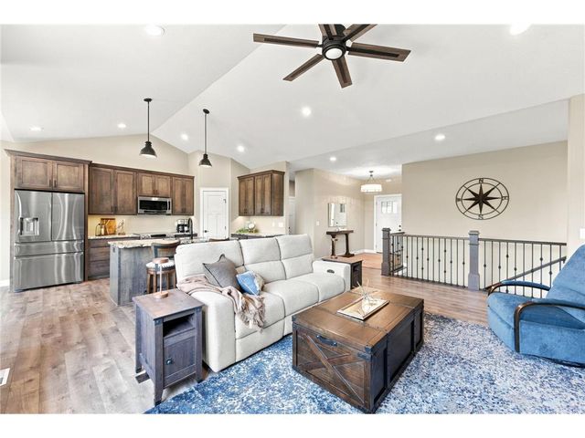 590 Northern Lights Drive, Prescott, WI 54021