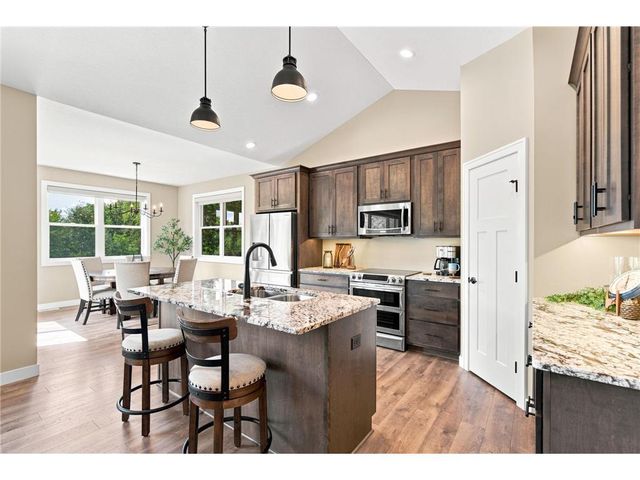 590 Northern Lights Drive, Prescott, WI 54021