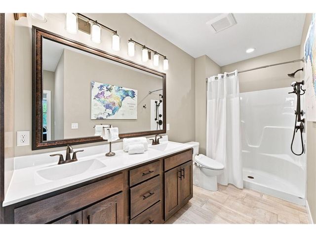 590 Northern Lights Drive, Prescott, WI 54021