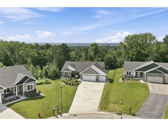 590 Northern Lights Drive, Prescott, WI 54021