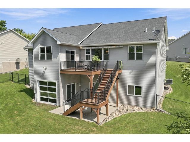 590 Northern Lights Drive, Prescott, WI 54021