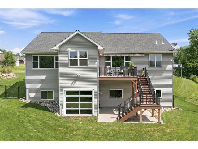 590 Northern Lights Drive, Prescott, WI 54021