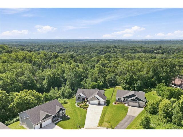590 Northern Lights Drive, Prescott, WI 54021