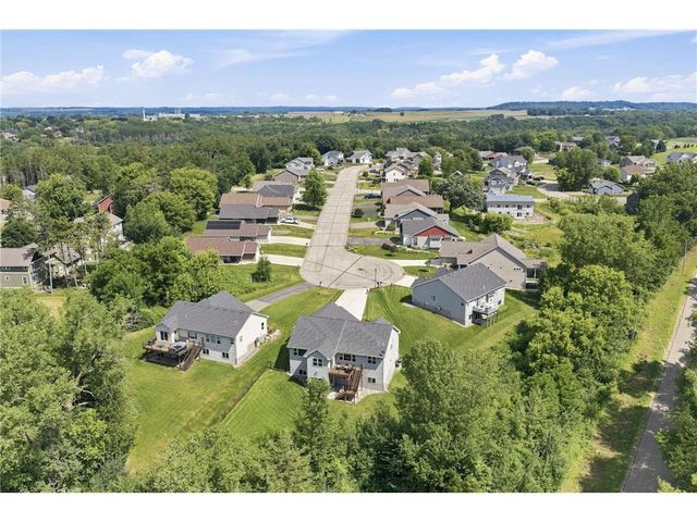 590 Northern Lights Drive, Prescott, WI 54021