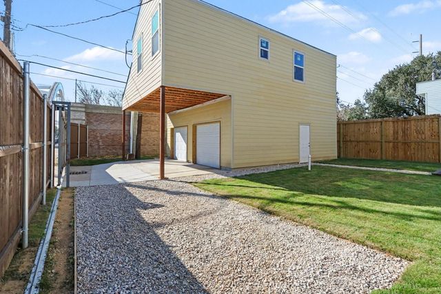 1901 Lexington Street, Houston, TX 77098