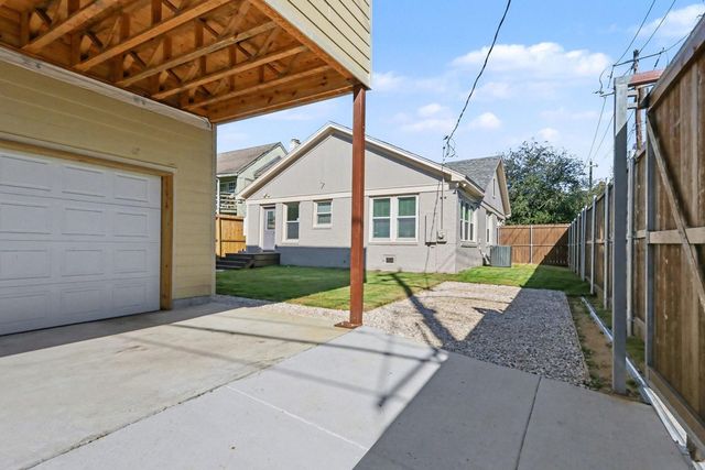 1901 Lexington Street, Houston, TX 77098