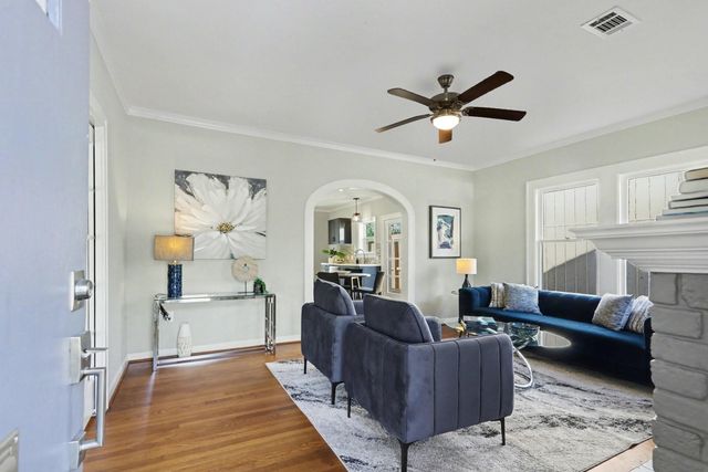 1901 Lexington Street, Houston, TX 77098