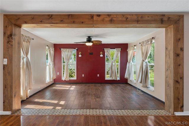 892 E Victoria Lane, Holder, FL 34445