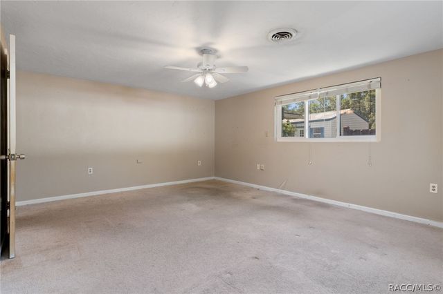 892 E Victoria Lane, Holder, FL 34445