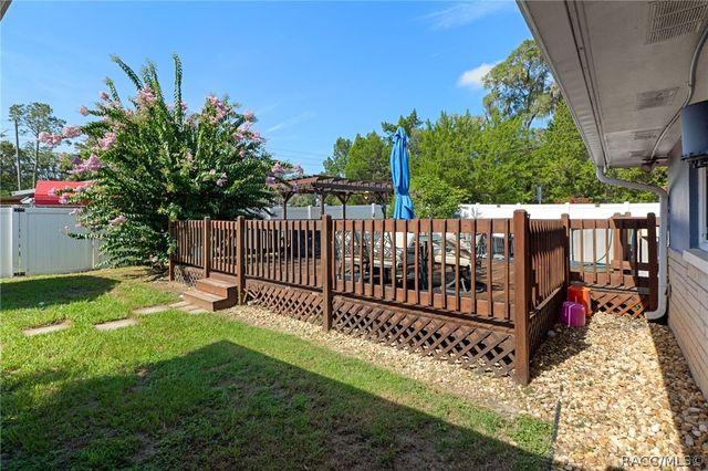 892 E Victoria Lane, Holder, FL 34445