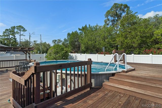892 E Victoria Lane, Holder, FL 34445