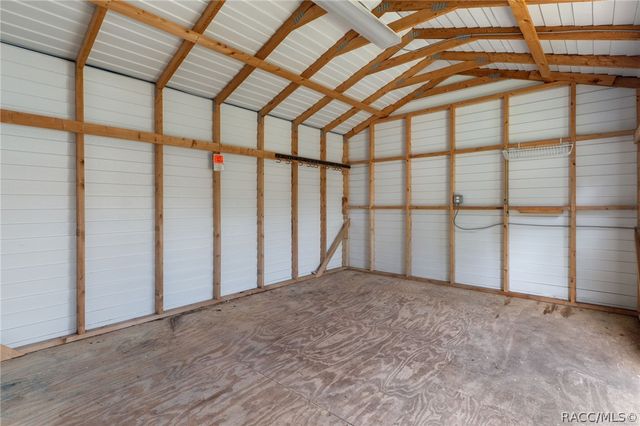 892 E Victoria Lane, Holder, FL 34445