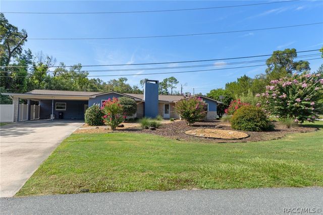 892 E Victoria Lane, Holder, FL 34445