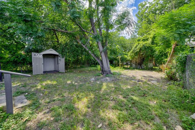 1933 Greenfield Avenue, Fort Worth, TX 76102