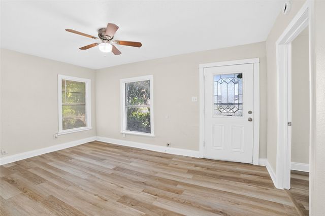 1933 Greenfield Avenue, Fort Worth, TX 76102