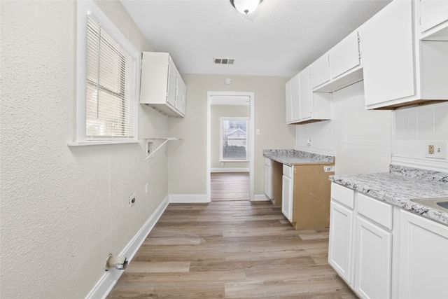 1933 Greenfield Avenue, Fort Worth, TX 76102