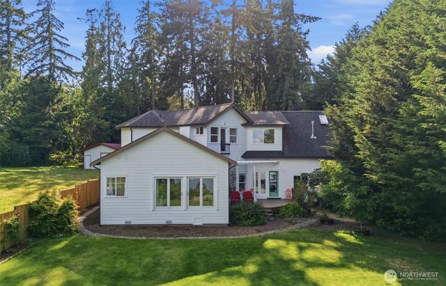 108 N Livingston Bay Road, Camano Island, WA 98282
