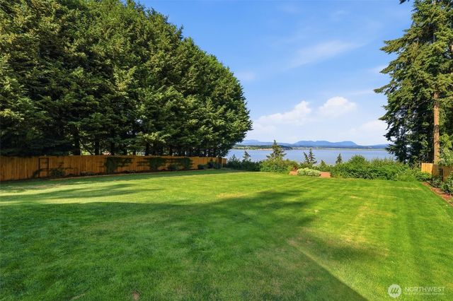 108 N Livingston Bay Road, Camano Island, WA 98282