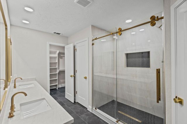 11118 Sagecountry Drive, Houston, TX 77089