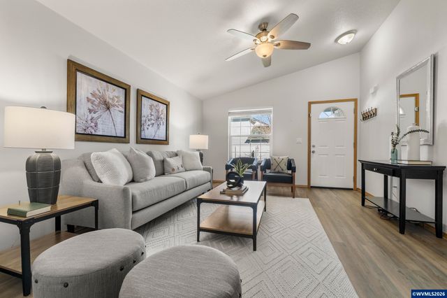 2572 Char Cir NW, Salem, OR 97304