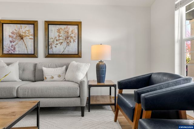 2572 Char Cir NW, Salem, OR 97304