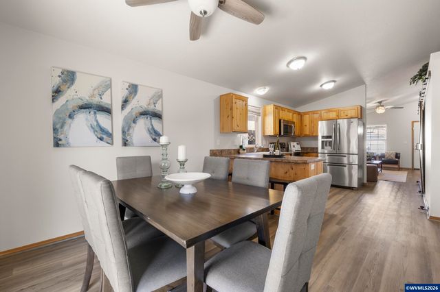 2572 Char Cir NW, Salem, OR 97304