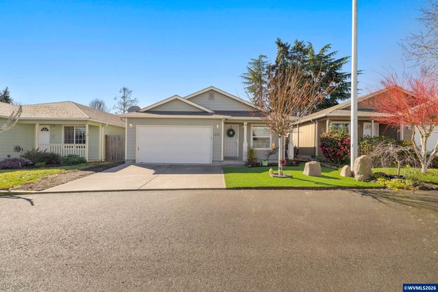 2572 Char Cir NW, Salem, OR 97304