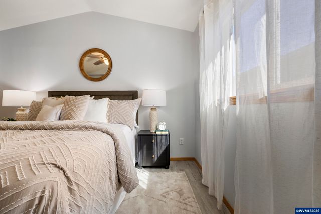 2572 Char Cir NW, Salem, OR 97304