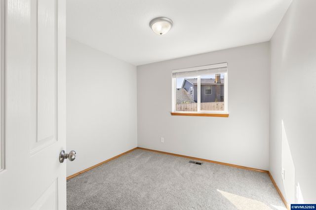 2572 Char Cir NW, Salem, OR 97304