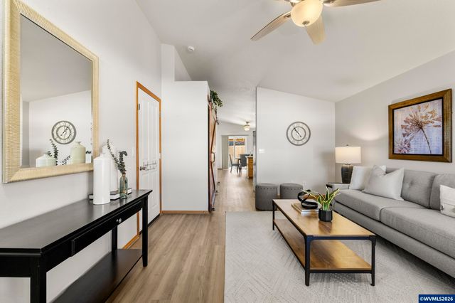 2572 Char Cir NW, Salem, OR 97304