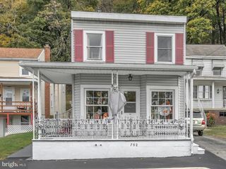 702 & 698 PORT CARBON/ST CLAIR HWY, Pottsville, PA 17901