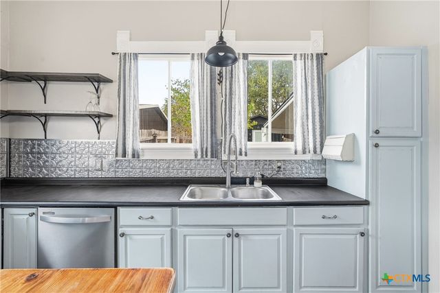 404 E 9th Avenue, Belton, TX 76513