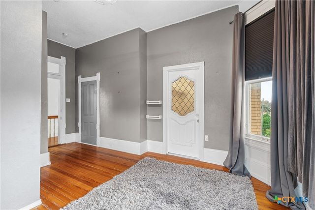 404 E 9th Avenue, Belton, TX 76513