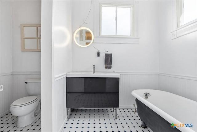 404 E 9th Avenue, Belton, TX 76513