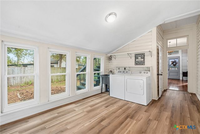 404 E 9th Avenue, Belton, TX 76513