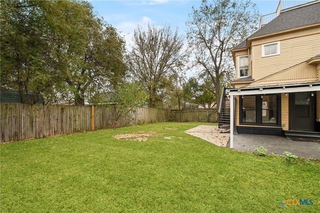 404 E 9th Avenue, Belton, TX 76513