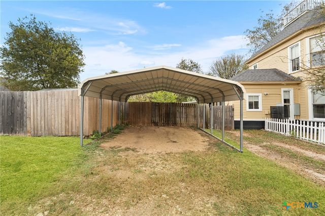404 E 9th Avenue, Belton, TX 76513
