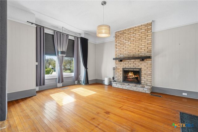 404 E 9th Avenue, Belton, TX 76513