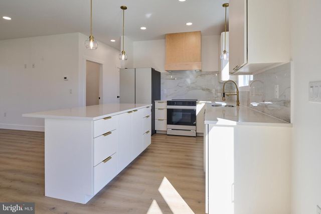 2330 W WHITEHALL RD, State College, PA 16801