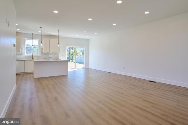 2330 W WHITEHALL RD, State College, PA 16801