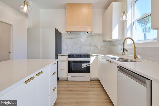 2330 W WHITEHALL RD, State College, PA 16801