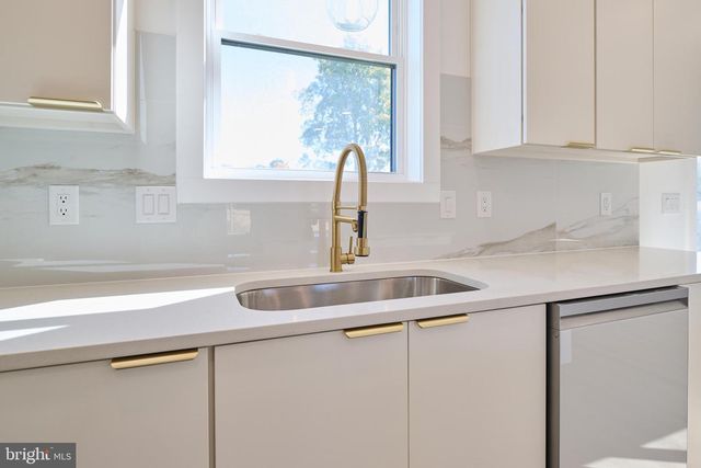 2330 W WHITEHALL RD, State College, PA 16801