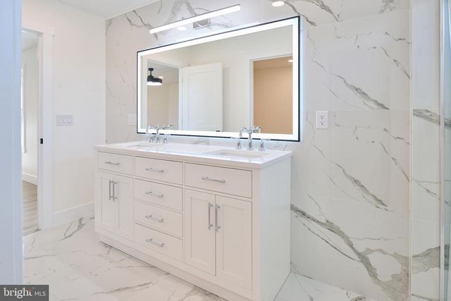 2330 W WHITEHALL RD, State College, PA 16801