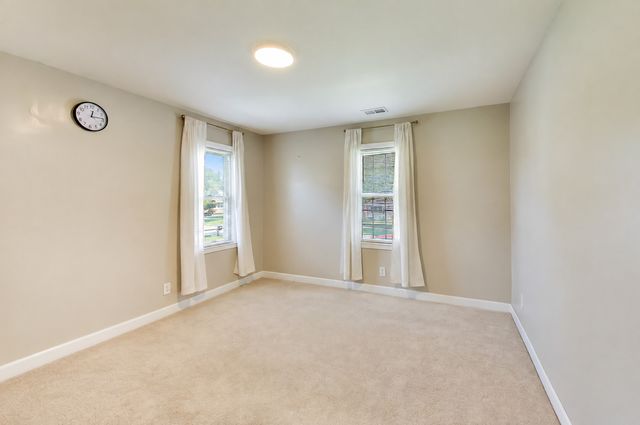 341 W Morris Avenue, Lombard, IL 60148