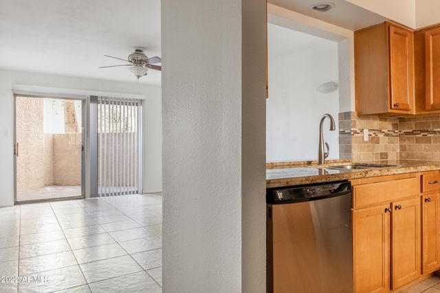 7474 E EARLL Drive 115, Scottsdale, AZ 85251