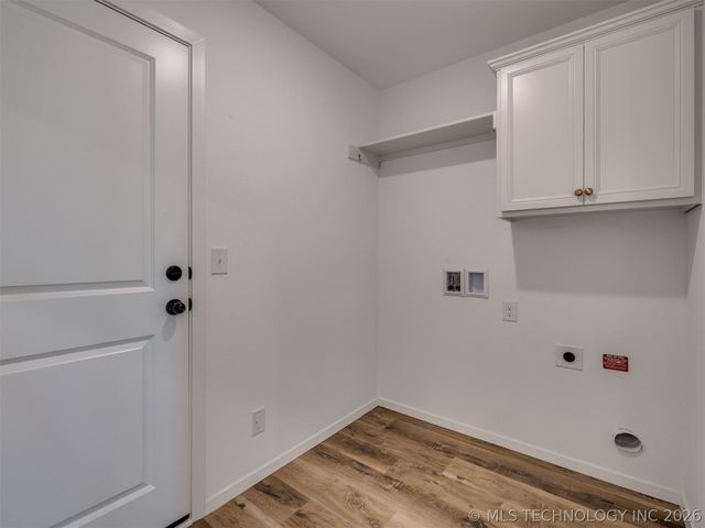 3400 E 153rd Place S, Bixby, OK 74008