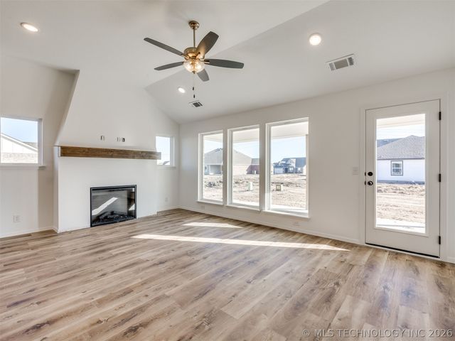 3400 E 153rd Place S, Bixby, OK 74008