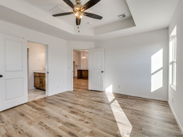 3400 E 153rd Place S, Bixby, OK 74008